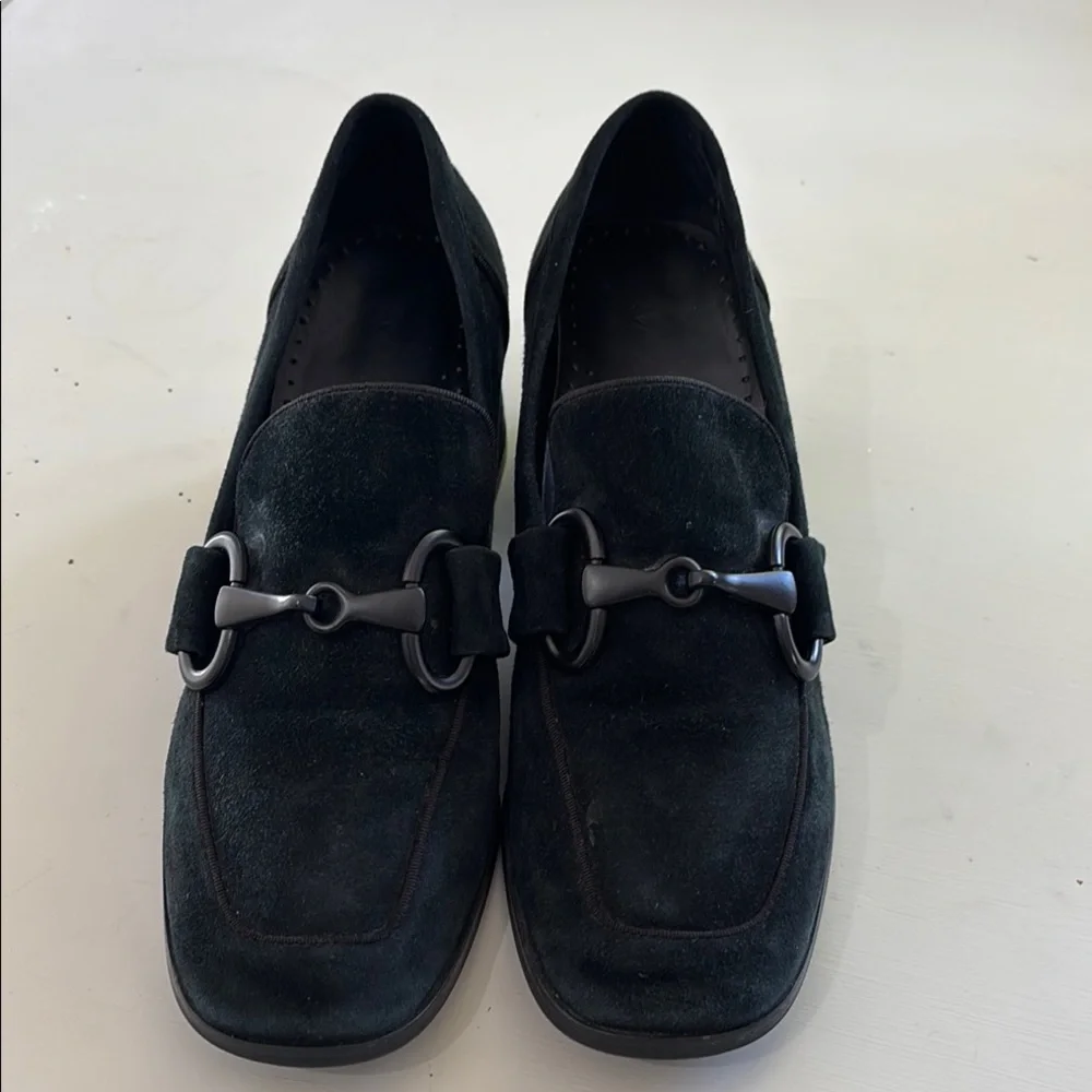 Vaneli Women's Black Alroy Suede Loafers Size 8.5M‎